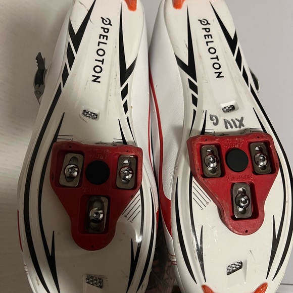 Size 13 / 47 peloton shoes - Picture 2 of 4